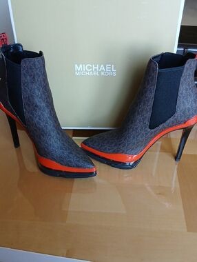 Michael Kors Brown Monogram Pointed Toe Heeled Chelsea Boots with Orange Trim